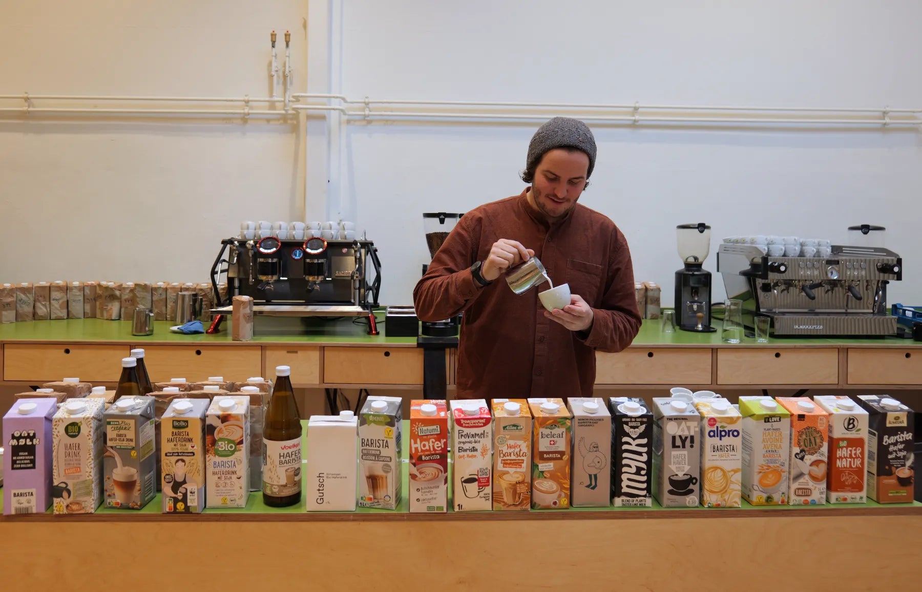 Die beste Barista-Hafermilch - der große Vergleich